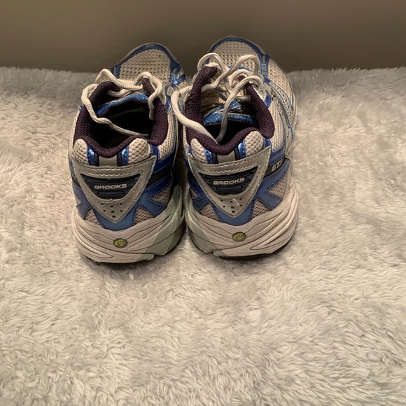 Womens Sz 8 Brooks Adrenaline GTS 8. GUC - Picture 5 of 10